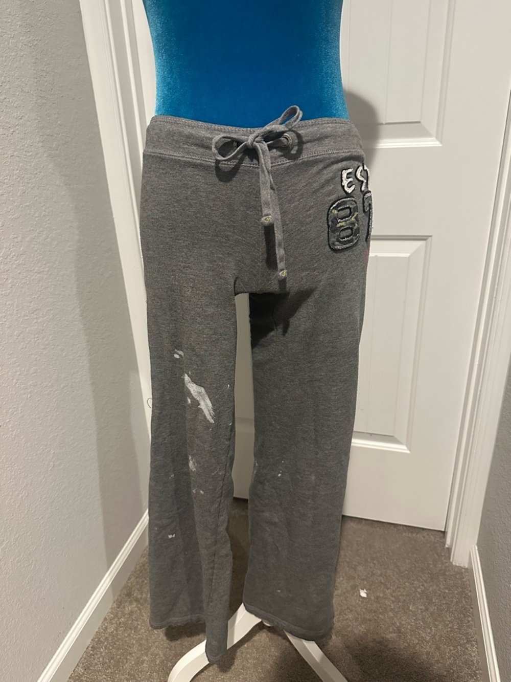 Aero Gray Lounge Pants / Sweatpants – XS/TTG – AS IS